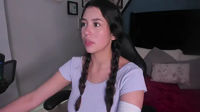 Snapshot of youpinkgirl_ chatting on 10.02.25 youpinkgirl  online show from 10.02.25