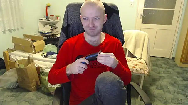 Snapshot of RealManHaveHairy chatting on 01.07.25 RealManHaveHairy online show from 01.07.25