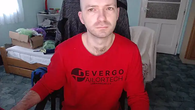 Snapshot of RealManHaveHairy chatting on 01.08.25 RealManHaveHairy online show from 01.08.25