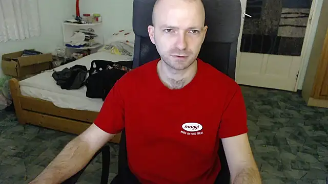 Snapshot of RealManHaveHairy chatting on 01.08.25 RealManHaveHairy online show from 01.08.25