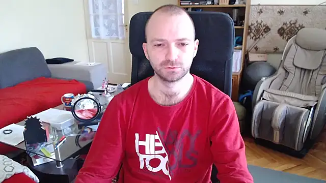 Snapshot of RealManHaveHairy chatting on 02.02.25 RealManHaveHairy online show from 02.02.25