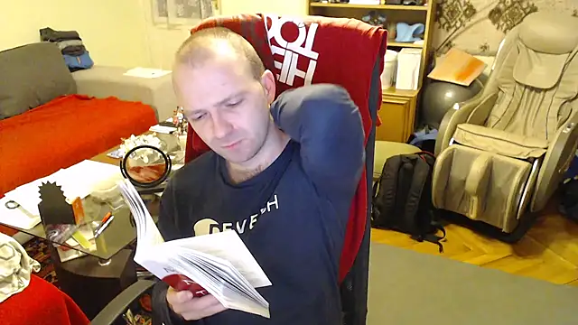 Snapshot of RealManHaveHairy chatting on 02.03.25 RealManHaveHairy online show from 02.03.25
