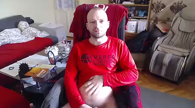 Snapshot of RealManHaveHairy chatting on 02.10.25 RealManHaveHairy online show from 02.10.25