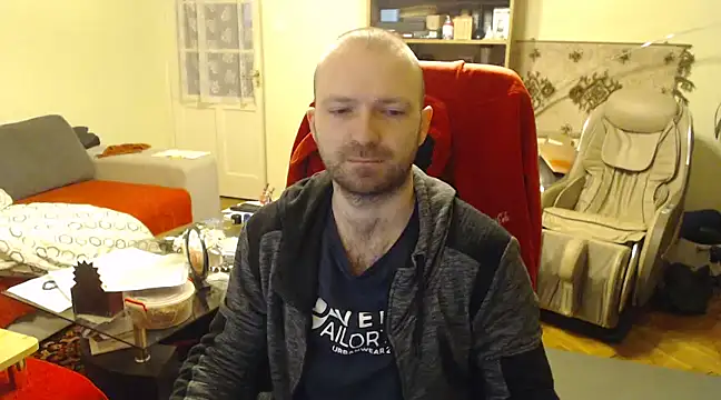 Snapshot of RealManHaveHairy chatting on 02.14.25 RealManHaveHairy online show from 02.14.25