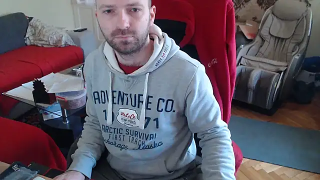 Snapshot of RealManHaveHairy chatting on 02.16.25 RealManHaveHairy online show from 02.16.25