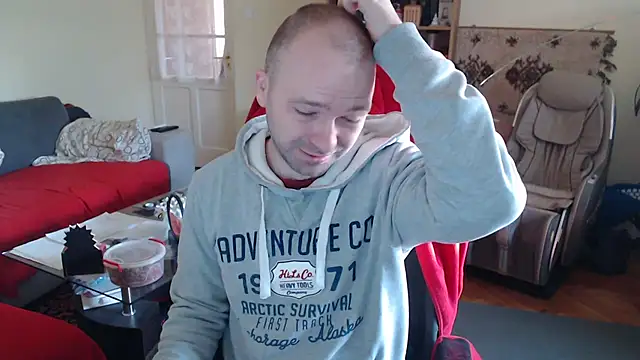 Snapshot of RealManHaveHairy chatting on 02.19.25 RealManHaveHairy online show from 02.19.25