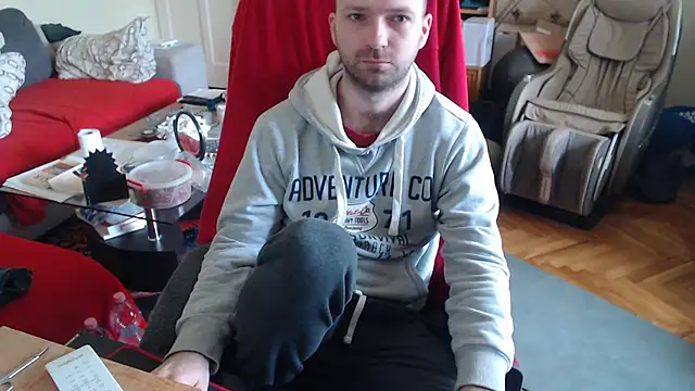 Snapshot of RealManHaveHairy chatting on 02.24.25 RealManHaveHairy online show from 02.24.25