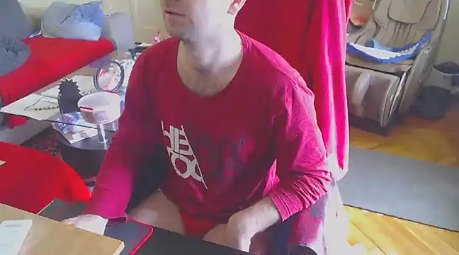 Snapshot of RealManHaveHairy chatting on 03.05.25 RealManHaveHairy online show from 03.05.25