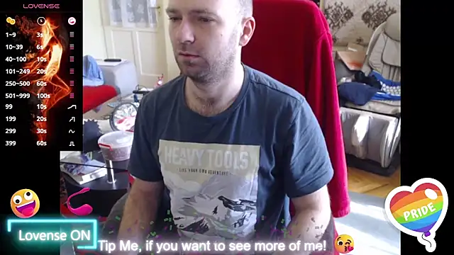 Snapshot of RealManHaveHairy chatting on 03.09.25 RealManHaveHairy online show from 03.09.25