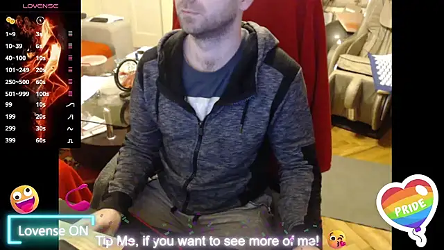 Snapshot of RealManHaveHairy chatting on 03.11.25 RealManHaveHairy online show from 03.11.25