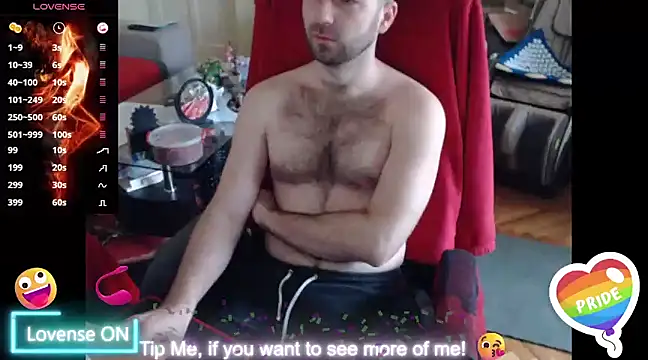 Snapshot of RealManHaveHairy chatting on 03.15.25 RealManHaveHairy online show from 03.15.25