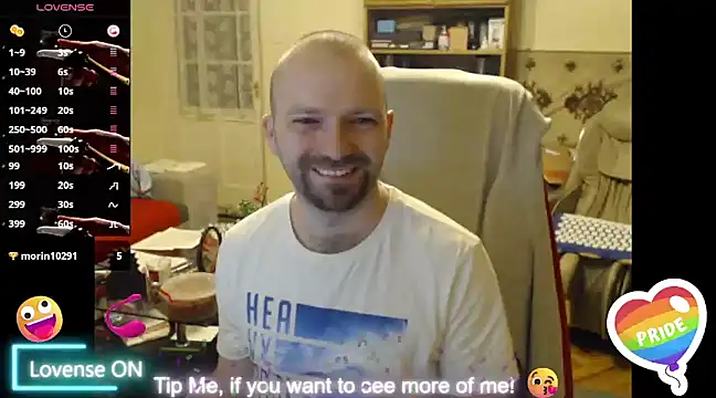 Snapshot of RealManHaveHairy chatting on 03.22.25 RealManHaveHairy online show from 03.22.25