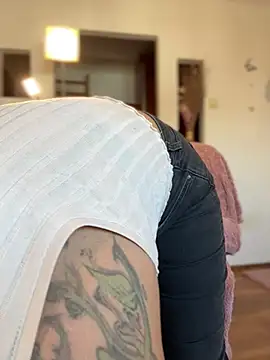 Hotmomcheckk  online show from 02.24.25