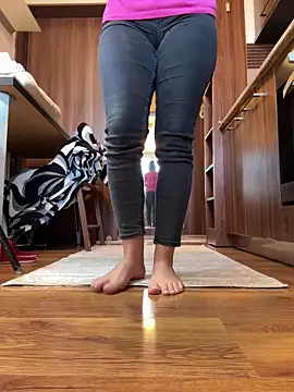 Hotmomcheckk  online show from 02.25.25