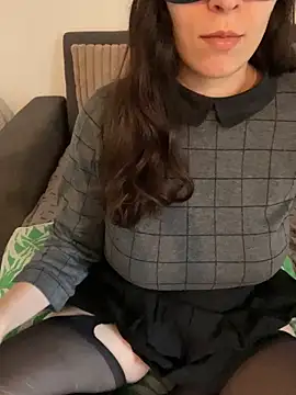 Snapshot of Kristina_A chatting on 09.23.25 Kristina A online show from 09.23.25