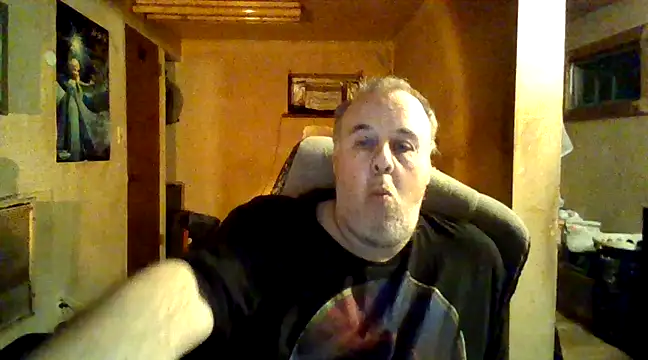 Snapshot of Nightshade7712 chatting on 12.16.24 Nightshade7712 online show from 12.16.24