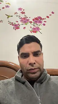 Snapshot of bull_4hottie chatting on 12.04.25 bull 4hottie online show from 12.04.25