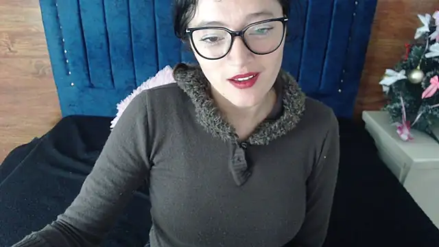 Snapshot of lunazulsj chatting on 12.23.24 lunazulsj online show from 12.23.24