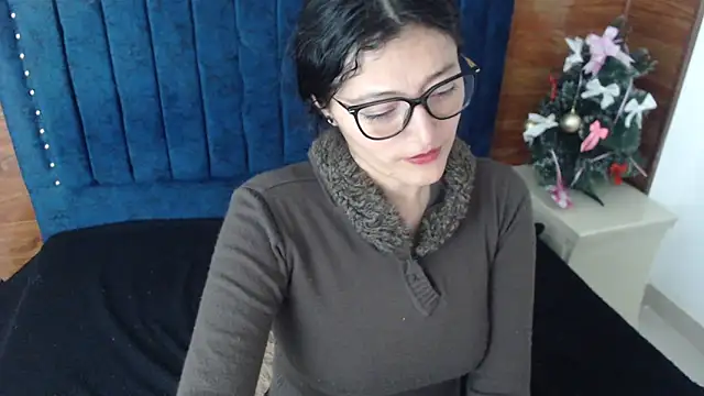 Snapshot of lunazulsj chatting on 12.23.24 lunazulsj online show from 12.23.24