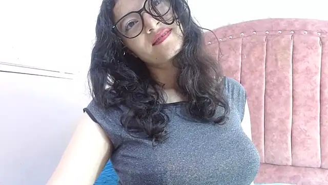 Snapshot of lunazulsj chatting on 01.18.25 lunazulsj online show from 01.18.25