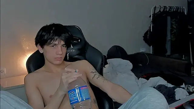 Snapshot of MarkBrowniii chatting on 01.02.25 MarkBrowniii online show from 01.02.25