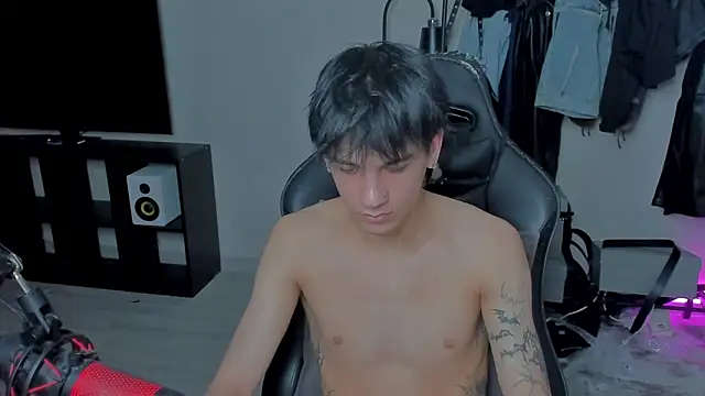 Snapshot of MarkBrowniii chatting on 03.11.25 MarkBrowniii online show from 03.11.25