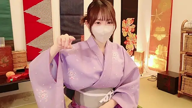 Snapshot of Yui-Ch chatting on 01.01.25 Yui-Ch online show from 01.01.25