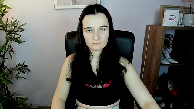 Snapshot of KateDelight chatting on 02.27.25 KateDelight online show from 02.27.25