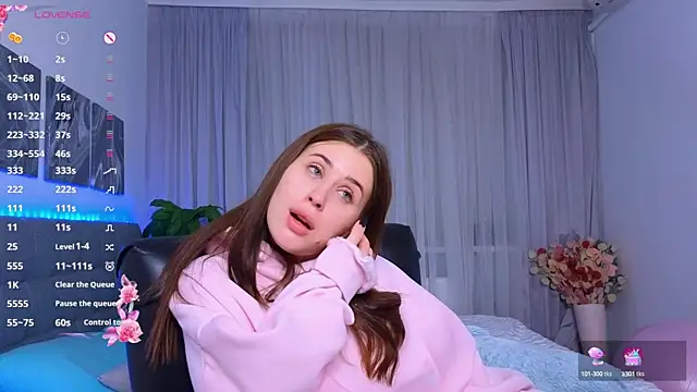 Snapshot of Milkissss chatting on 02.20.25 Milkissss online show from 02.20.25