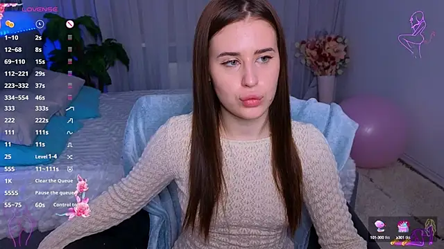 Snapshot of Milkissss chatting on 02.20.25 Milkissss online show from 02.20.25