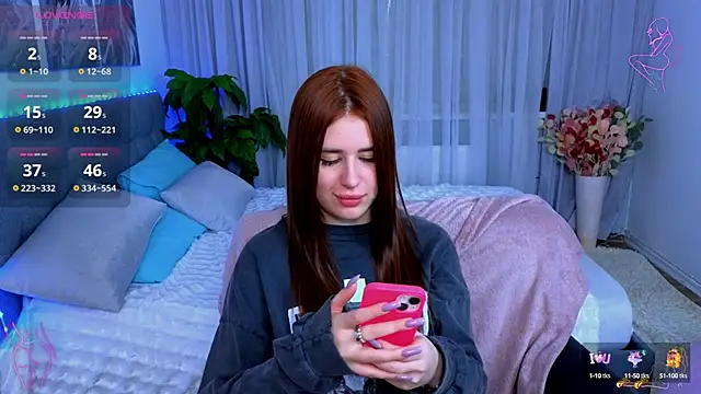 Snapshot of Milkissss chatting on 03.12.25 Milkissss online show from 03.12.25