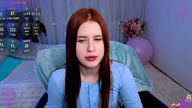 Snapshot of Milkissss chatting on 03.16.25 Milkissss online show from 03.16.25