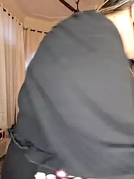 Snapshot of SEXY-Sardarni chatting on 12.28.24 SEXY-Sardarni online show from 12.28.24