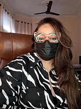 Snapshot of SEXY-Sardarni chatting on 11.16.25 SEXY-Sardarni online show from 11.16.25