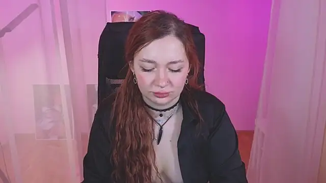 carolina elf online show from 12.29.24