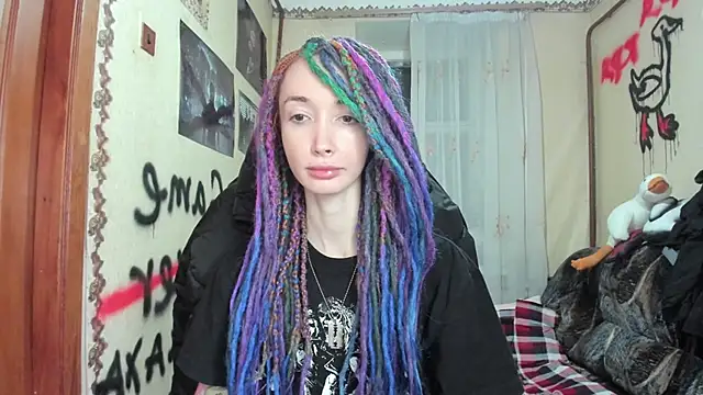 Roxy Silver online show from 12.17.24