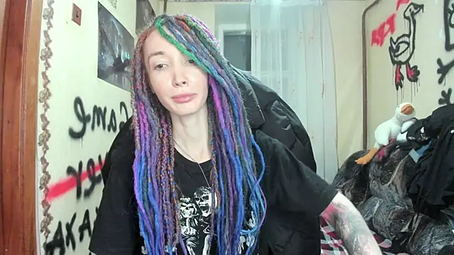 Roxy Silver online show from 12.26.24