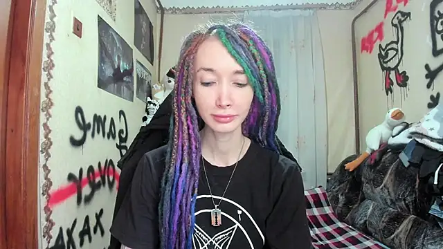 Roxy Silver online show from 01.19.25