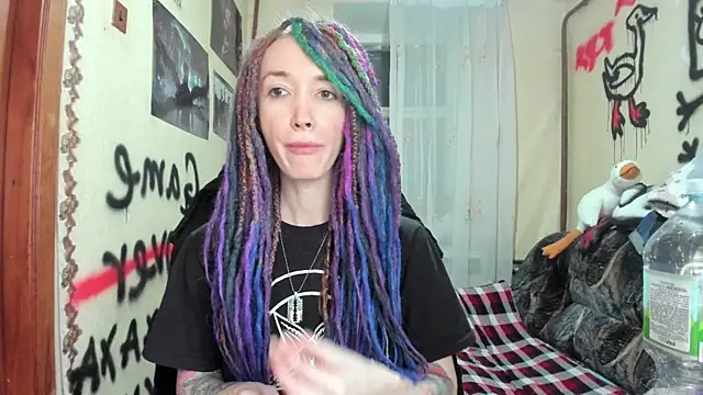 Roxy Silver online show from 01.19.25