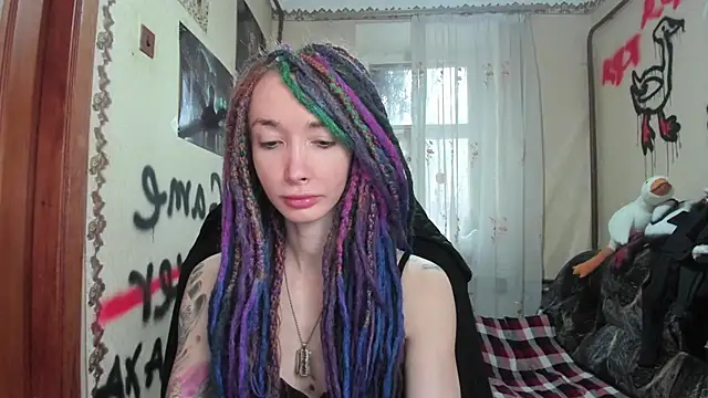 Roxy Silver online show from 01.23.25