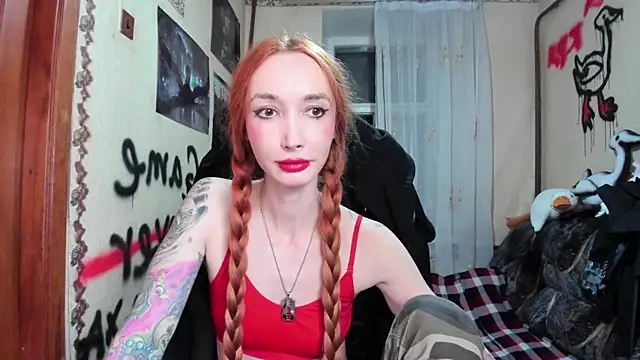 Roxy Silver online show from 09.16.25