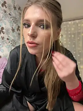 Snapshot of adel_secret chatting on 02.19.25 adel secret online show from 02.19.25