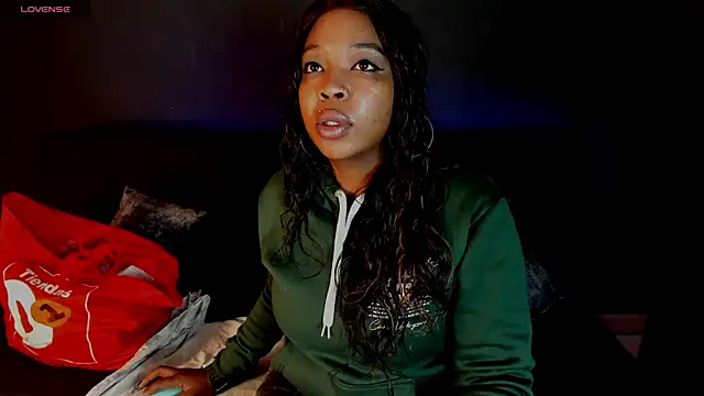 Snapshot of Charlotte__Brown_ chatting on 03.21.25 Charlotte Brown online show from 03.21.25