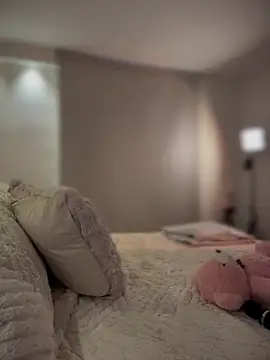 selenne schmitt online show from 11.18.25