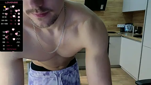 Snapshot of Larstar01 chatting on 01.25.25 Larstar01 online show from 01.25.25