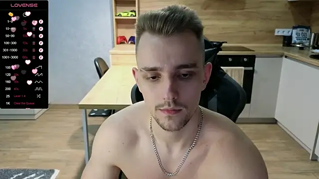 Snapshot of Larstar01 chatting on 02.10.25 Larstar01 online show from 02.10.25