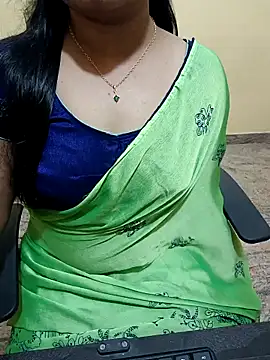 Snapshot of Nithya_05 chatting on 09.26.25 Nithya 05 online show from 09.26.25
