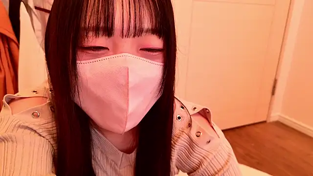 Snapshot of chan_yuma_tan chatting on 02.08.25 chan yuma tan online show from 02.08.25