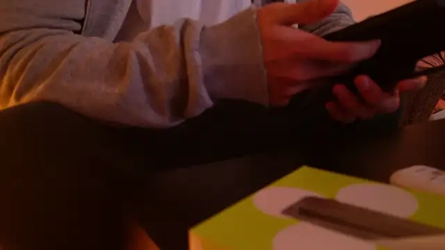 Snapshot of Ashinaga_oj chatting on 12.31.24 Ashinaga oj online show from 12.31.24