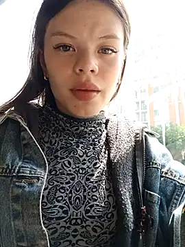 Snapshot of Violeta_12- chatting on 03.15.25 Violeta 12- online show from 03.15.25